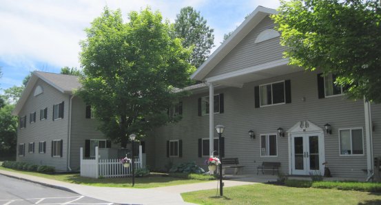 Lakeside Manor exterior.jpg