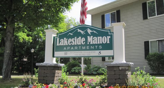 Lakeside Manor sign new.jpg